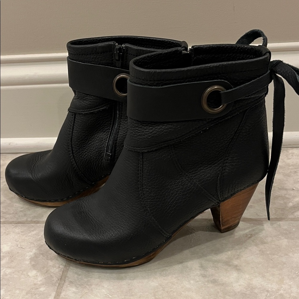 Sanita Black Ankle Boots with Wooden Heel